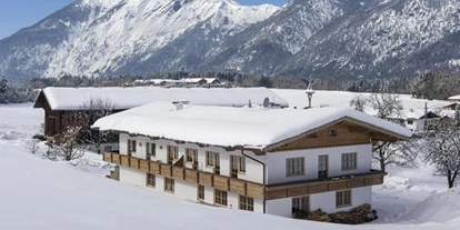 Pensionen - Parkplatz: kostenlos bei der Pension - Kirchberg in Tirol - Gästehaus Vroni