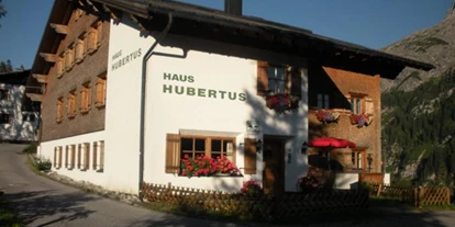 Pensionen - Wanderweg - Elbigenalp - Haus Hubertus