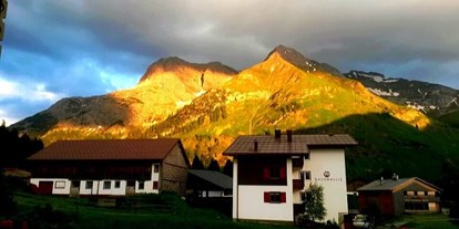 Pensionen - Hunde: erlaubt - Wald am Arlberg - Gasthof Tirolerhof