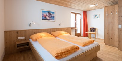 Pensionen - Kühlschrank - Damüls - Doppelzimmer Alpenblick 2 - Haus Alpenblick