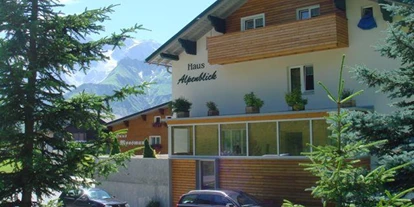 Pensionen - Garage für Zweiräder - Gortipohl - Haus Alpenblick