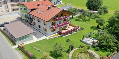 Pensionen - Garten - Mayrhofen (Mayrhofen) - Ansicht gesamtes Gelände. - Gästehaus Schranzhofer Robert/Waltraud