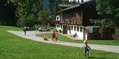 Pensionen - Spielplatz - St. Jakob in Haus - Pension Sunnbichl