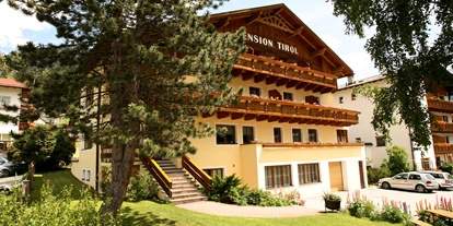 Pensionen - Restaurant - Fendels - Außenansicht Sommer - Pension Tirol