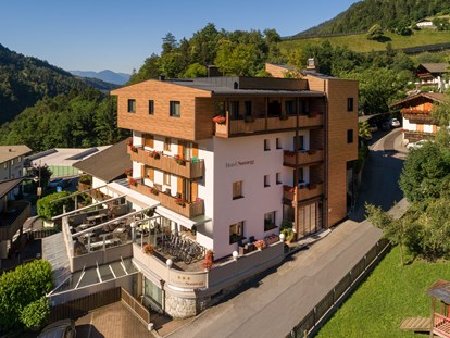 Pensionen - Kühlschrank - Lana (Trentino-Südtirol) - Hausansicht Pension Sonnegg Nord - Ost - Hotel-Pension Sonnegg