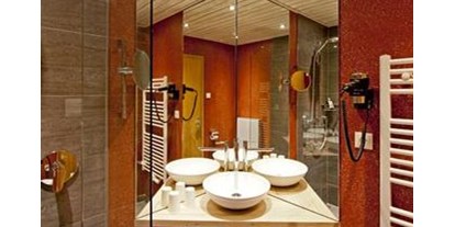 Pensionen - Umgebungsschwerpunkt: am Land - Paßthurn - Badezimmer mit DU/WC im Landhaus Ager in Söll am Wilden Kaiser - Landhaus Ager