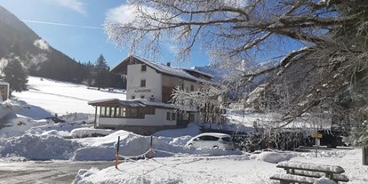 Pensionen - Langlaufloipe - Flattachberg (Steinfeld) - Gasthof Alpenrose