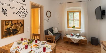 Pensionen - Garage für Zweiräder - Hohe Tauern - Haus Brunner - Ferienwohnung im Hühnerhotel