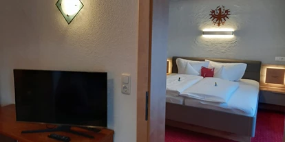 Pensionen - Kühlschrank - Fendels - Zimmer Aifnerblick - Haus Tirol Appartements