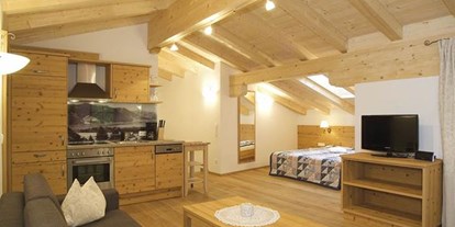 Pensionen - Garage für Zweiräder - Region Zell am See - Bergrestaurant Pfefferbauer