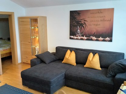 Pensionen - Umgebungsschwerpunkt: See - Doppelschlafcouch / Wohnzimmer .... Appartement"2"  - Haus Heidi