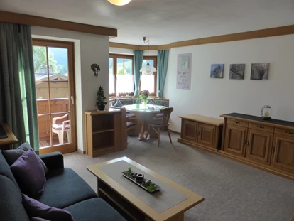 Pensionen - Umgebungsschwerpunkt: Berg - St. Jakob in Haus - Appartement "1" mit Balkon und einem Schlafzimmer u. Wohnschlafraum - Haus Heidi