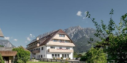 Pensionen - Pool - Ramsau (Bad Goisern am Hallstättersee) - Hotel-Restaurant-Loy