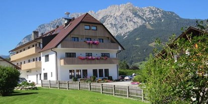 Pensionen - Pool - Schladming-Dachstein - Hotel-Restaurant-Loy
