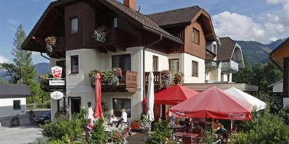 Pensionen - Garten - Gröbming - Dorf Café