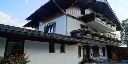 Pensionen - Garage für Zweiräder - Lehen (Haus) - Eingangsbereich  - Dachsteinhof