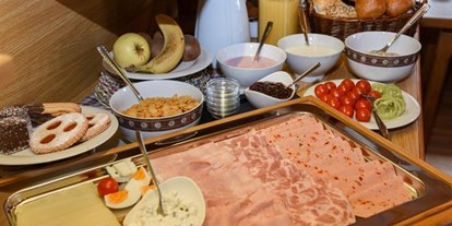 Pensionen - Frühstück: Frühstücksbuffet - Seetratten - Landhaus Helpfer