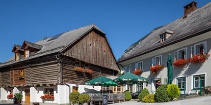 Pensionen - Pool - Aich (Aich) - Wirtshaus & Dorfhotel Mayer