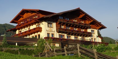 Pensionen - Frühstück: Frühstücksbuffet - Steiermark - Haus Aussenansicht - Hotel Pension Sporthof