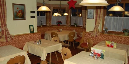 Pensionen - Art der Pension: Gasthaus mit Zimmervermietung - Saps - Gästehaus - Restaurant Dorfwirt