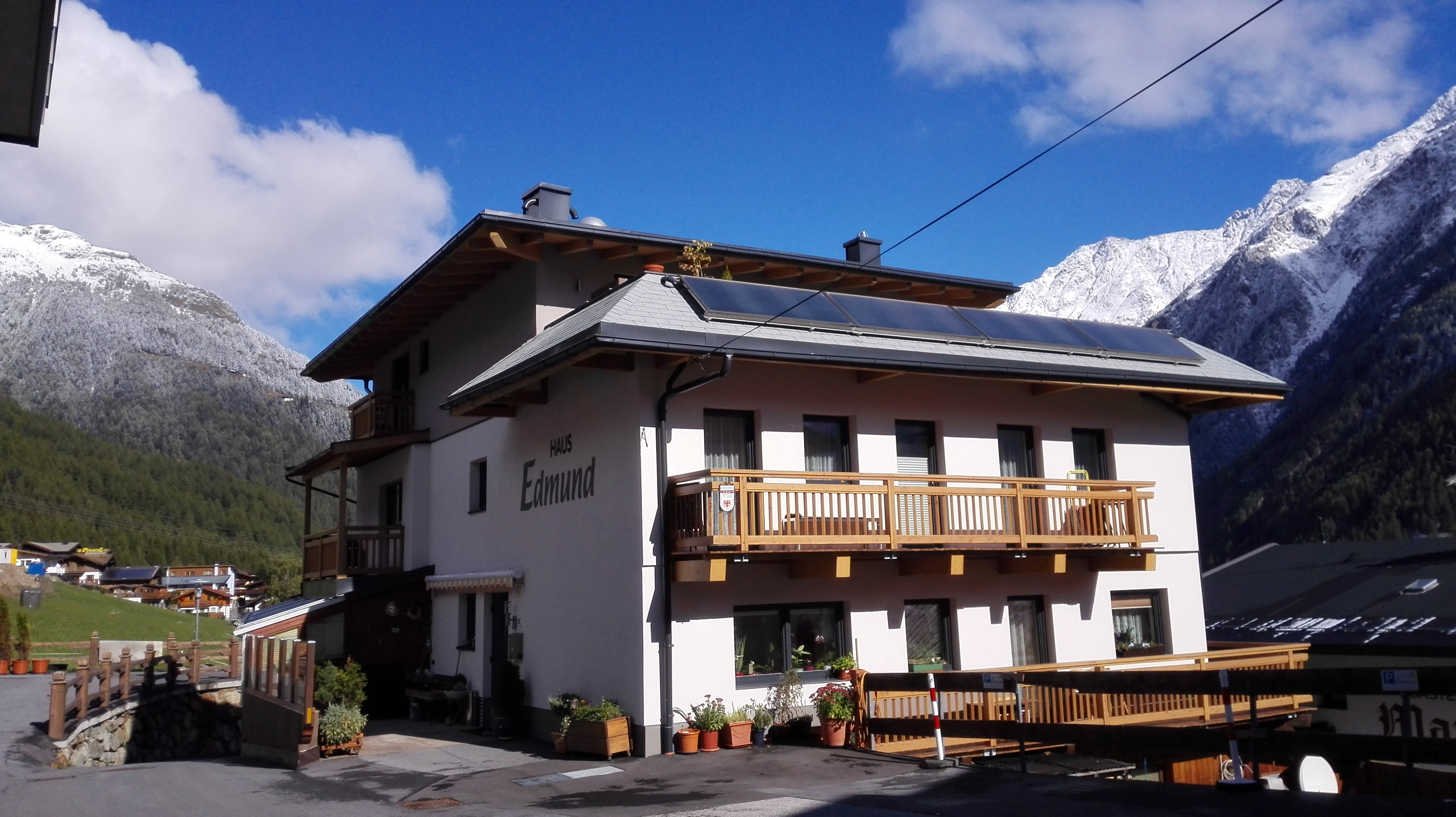 Frühstückspension - Außenansicht Pension Edmund - Pension Edmund