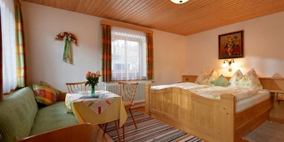 Pensionen - Umgebungsschwerpunkt: See - Bruckerberg - Zimmer Nr. 3 - Duschberghof