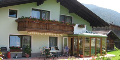 Pensionen - Wängle - Einfamilienhaus in sonniger, ruhiger und zentraler Lage im Dorfzentrum von Stanzach. - Pension Falger Josef