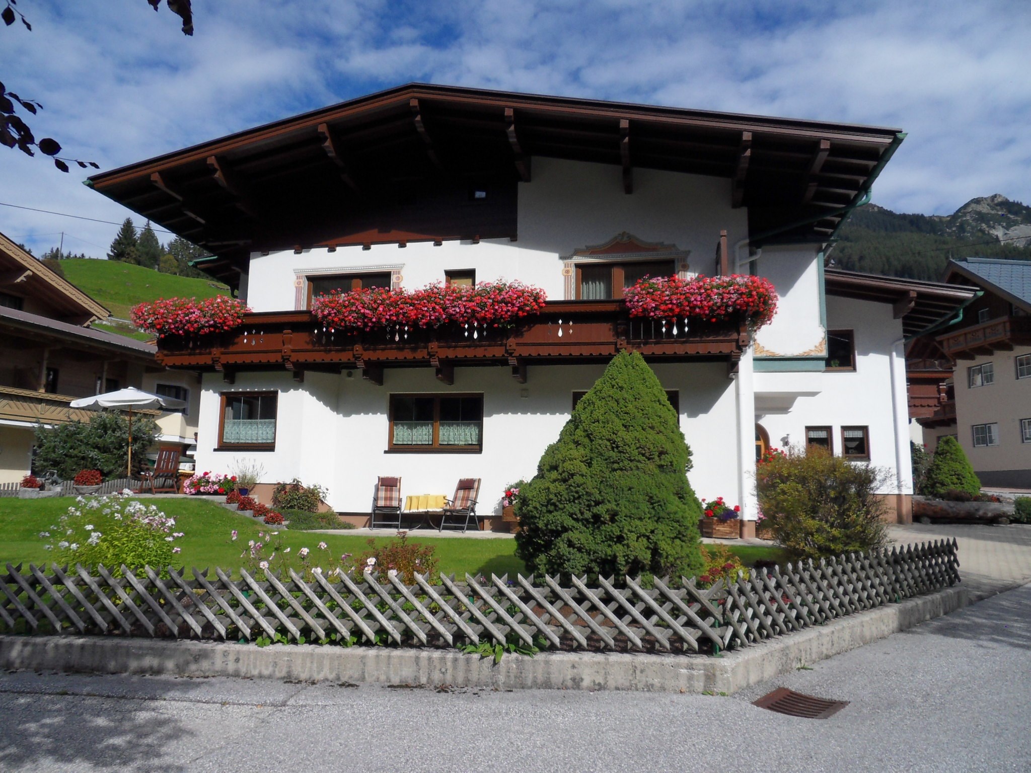 Frühstückspension - Gästehaus Rastkogel Sommer - Gästehaus Rastkogel