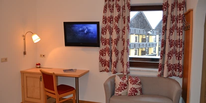 Pensionen - Umgebungsschwerpunkt: Berg - Rußbachsaag - Doppelzimmer mit Dusche/WC, Sat-TV und W-LAN - Frühstückspension Gästehaus Elisabeth