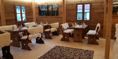 Pensionen - Frühstück: Frühstücksbuffet - Mellau - Gemütlicher Alphütten Flair geniessen  - Landgasthof Hirschen Hohenems
