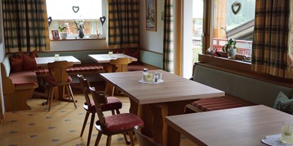 Pensionen - Restaurant - Wald am Arlberg - Frühstücks- und Aufenthaltsraum - Pension Hasenfluh