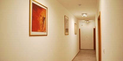 Pensionen - Kühlschrank - Abensberg - Zimmer EG - ARAMA Monteurzimmer