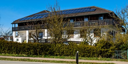 Pensionen - Art der Pension: Gasthaus mit Zimmervermietung - Schierling (Landkreis Regensburg) - Gebäude Aussenansicht - ARAMA Monteurzimmer