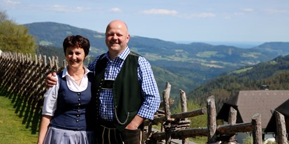 Pensionen - Balkon - Winzendorf (Pöllau) - Herzlich willkommen in Kleinhofers Himbeernest sagen Hubert und Andrea Schmidhofer! - Kleinhofers Himbeernest