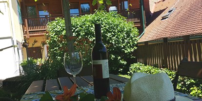 Pensionen - Kühlschrank - Fehring - Relaxen, Wein und Ruhe genießen in unser 100 jährigen Weinlaube - Landhaus FühlDichWohl