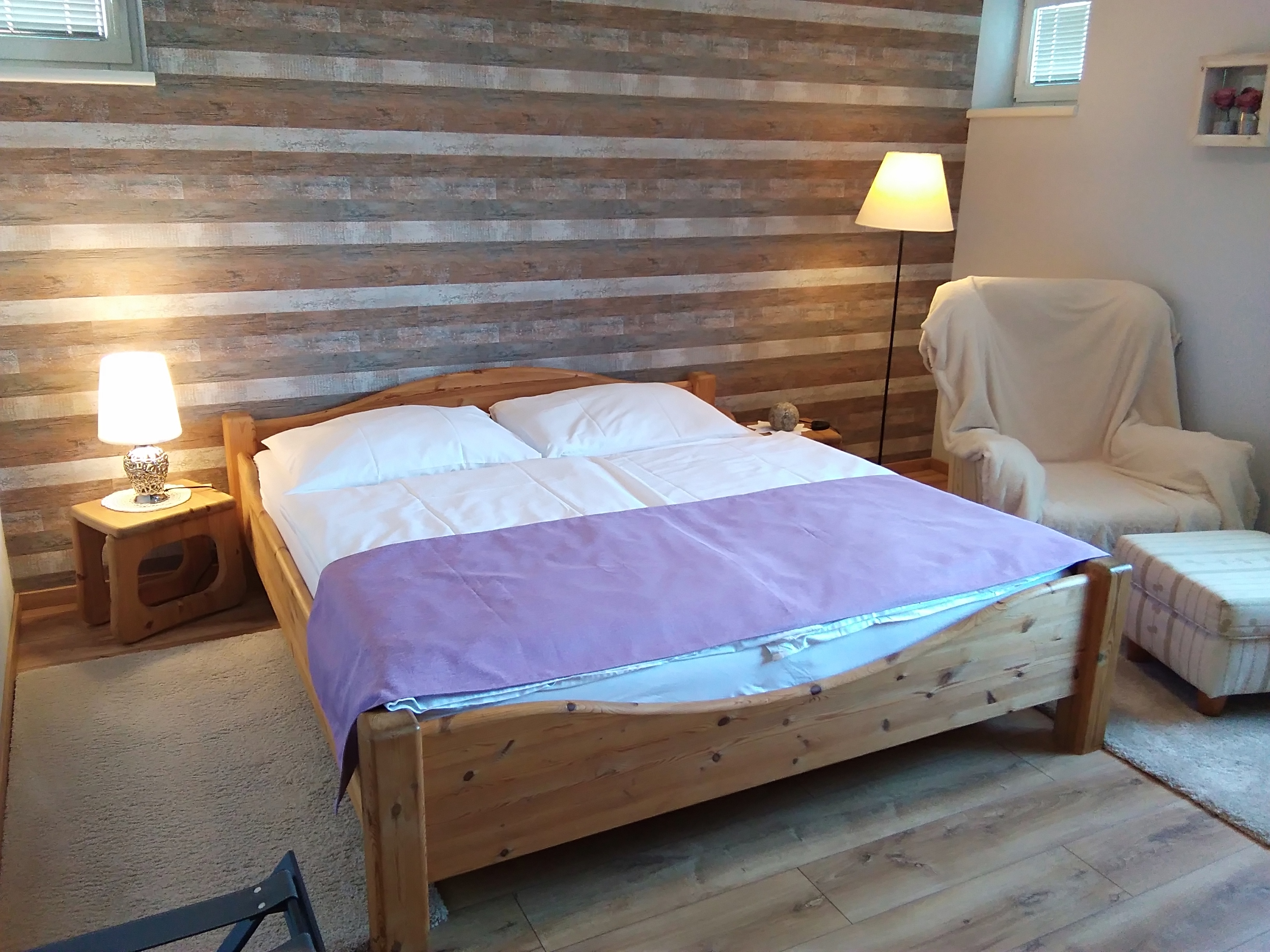 Frühstückspension - Schlafzimmer - Fremdenzimmer und Restaurant Herberts Stubn