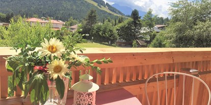 Pensionen - Restaurant - Kematen in Tirol - Aussicht vom Apartment - HAUS ALPENGRUSS 