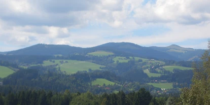 Pensionen - Radweg - Weißkirchen in Steiermark - Blick von Balkon auf Wandergebiet Stubalpe - Altes Almhaus - Brandkogel - Gästehaus Maria