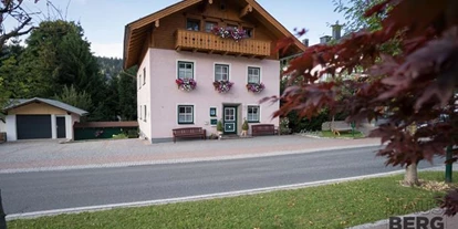 Pensionen - Langlaufloipe - Hofmarkt - Haus Bergland