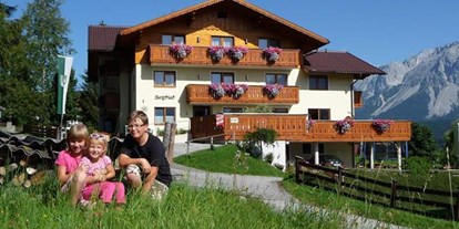 Pensionen - Art der Pension: Hotel Garni - PLZ 5532 (Österreich) - Haus Bergfried