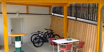 Pensionen - Garage für Zweiräder - Waisenegg - Frühstückspension Lex