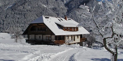 Pensionen - Ferndorf - Bei uns fängt das Wintersportvergnügen schon vor der Haustür an. - Gästepension Egger