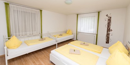 Pensionen - Art der Pension: Ferienwohnung - Schwarzenbach am Größing - AP5 Schlafzimmer - Ferienwohnung-Zimmer Yassi 