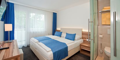 Pensionen - Umgebungsschwerpunkt: Stadt - Seebichl - Doppelzimmer mit Balkon - Happy Lake by Thomas Strugger
