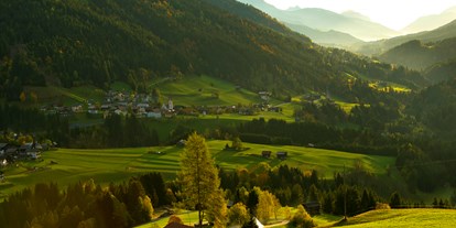 Pensionen - Umgebungsschwerpunkt: am Land - Rüben (Lesachtal) - Herbststimmung im Lesachtal - Berggasthof-Pension Lahnerhof