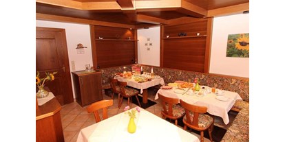 Pensionen - Restaurant - Kematen in Tirol - Frühstücks- und Aufenthaltsraum - Haus Sarah