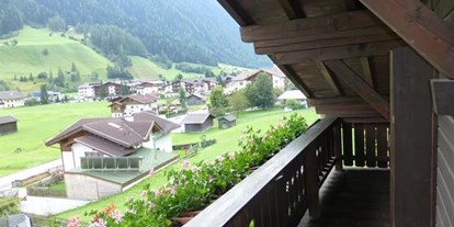 Pensionen - Balkon - Götzens - Haus Bergkranz
