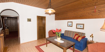 Pensionen - Kärnten - Pension Paßler - Unser Haus verfügt außerdem noch über eine Ferienwohnung mit 60 m², Schlafzimmer, Wohnzimmer, Küche, DU/WC, SAT-TV, W-LAN und Balkon mit Seeblick. - Pension Paßler
