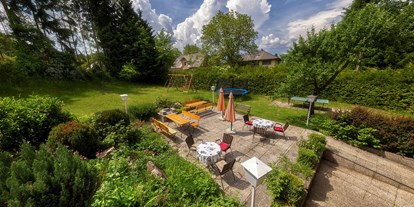 Pensionen - Spielplatz - Latschach (Velden am Wörther See, Finkenstein am Faaker See) - Gästehaus Lanthaler