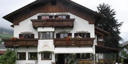 Pensionen - Skiverleih - Schönberg im Stubaital - Pension Landhaus Huter